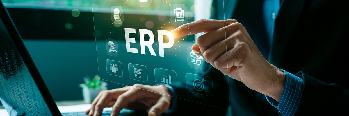 Direzione aziendale valuta la scelta di un ERP analizzando processi e KPIDirezione aziendale valuta la scelta di un ERP analizzando processi e KPI